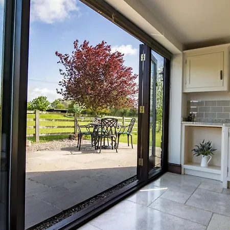 Tockwith Barn 度假居 *